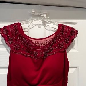Stunning deep red MSK formal gown. Size 14. Slimming
